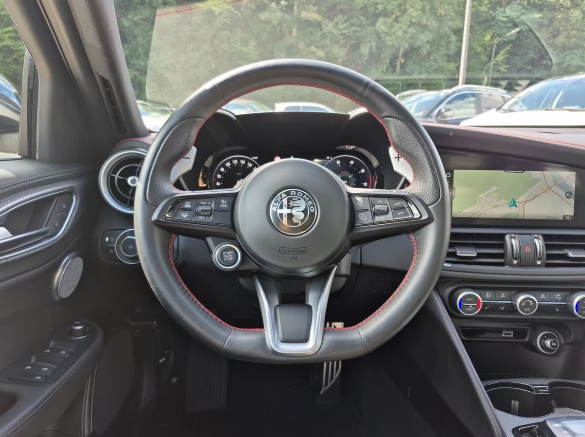 Alfa Romeo Giulia 2.0T 280ch Competizione Q4 AT8/Toit ouvrant/Harman-Kardon/Garantie 06/2028