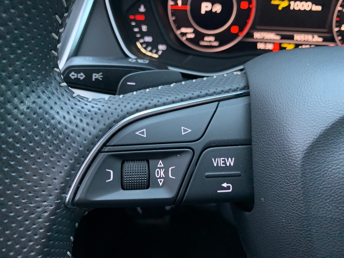 Audi Q5 190 ch | S-line | Virtual Cockpit | Caméra de recul | Coffre électrique | Attelage