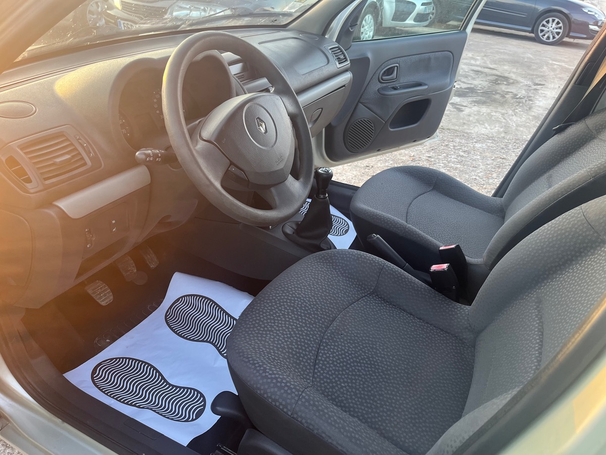 RENAULT Clio 1.5 dci