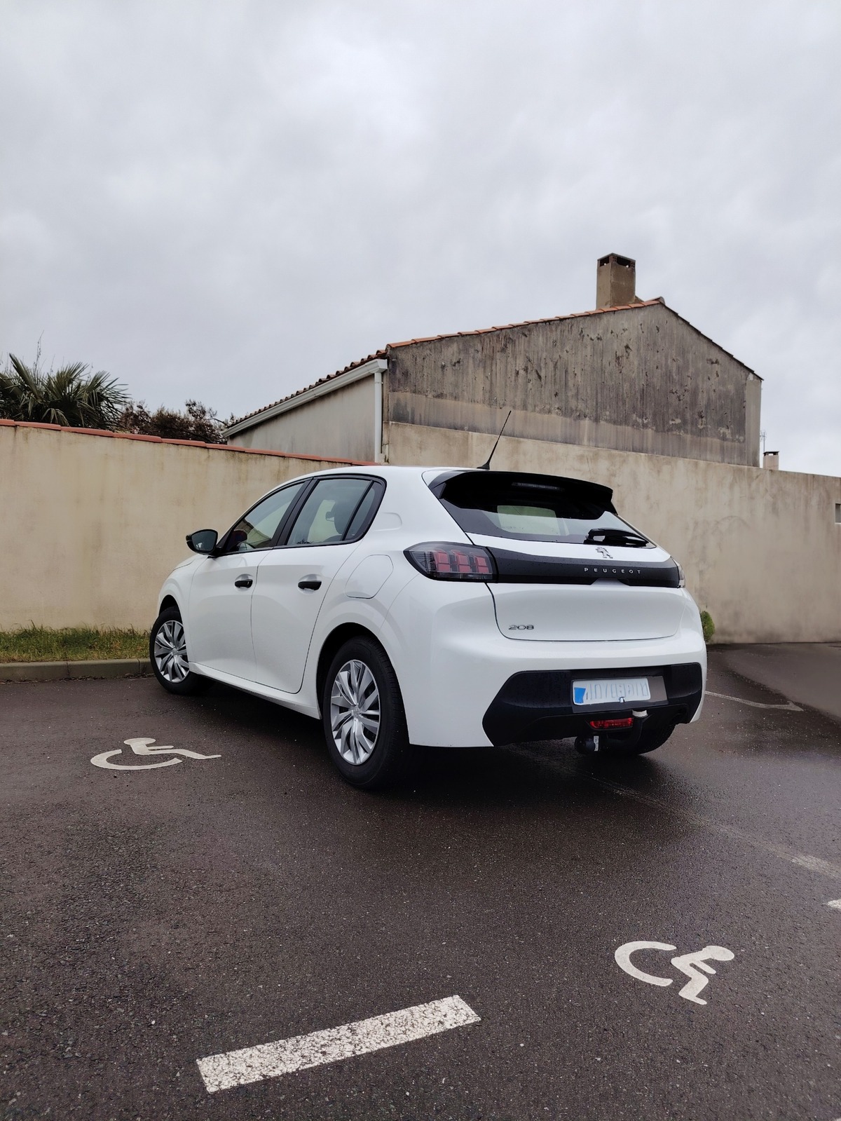 Peugeot 208 1.5 HDI 100 PREMIUM 2 PLACES (SOCIETE )