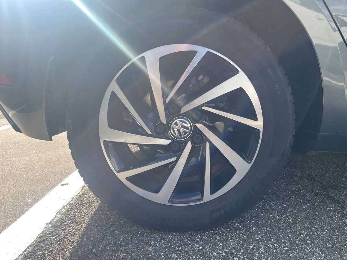 Volkswagen Golf VII 1.6 TDI 115ch Connect DSG7, Suivi complet VW, Régulateur Adaptatif, Sono HELIX