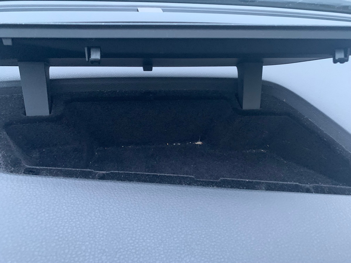 Volkswagen Touran 115 | Connect | 7 Places | Caméra recul | GPS | Bluetooth | Régulateur vitesse