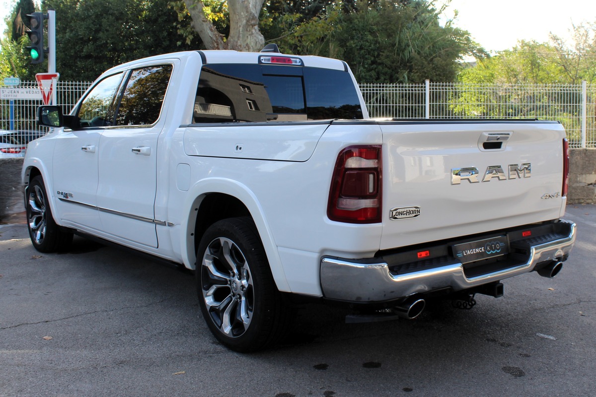 Dodge RAM CREW CAB 1500 5.7 V8 396 ch LARAMIE EDITION LONGHORN / RAM BOX / CARPLAY / ATTELAGE / E85