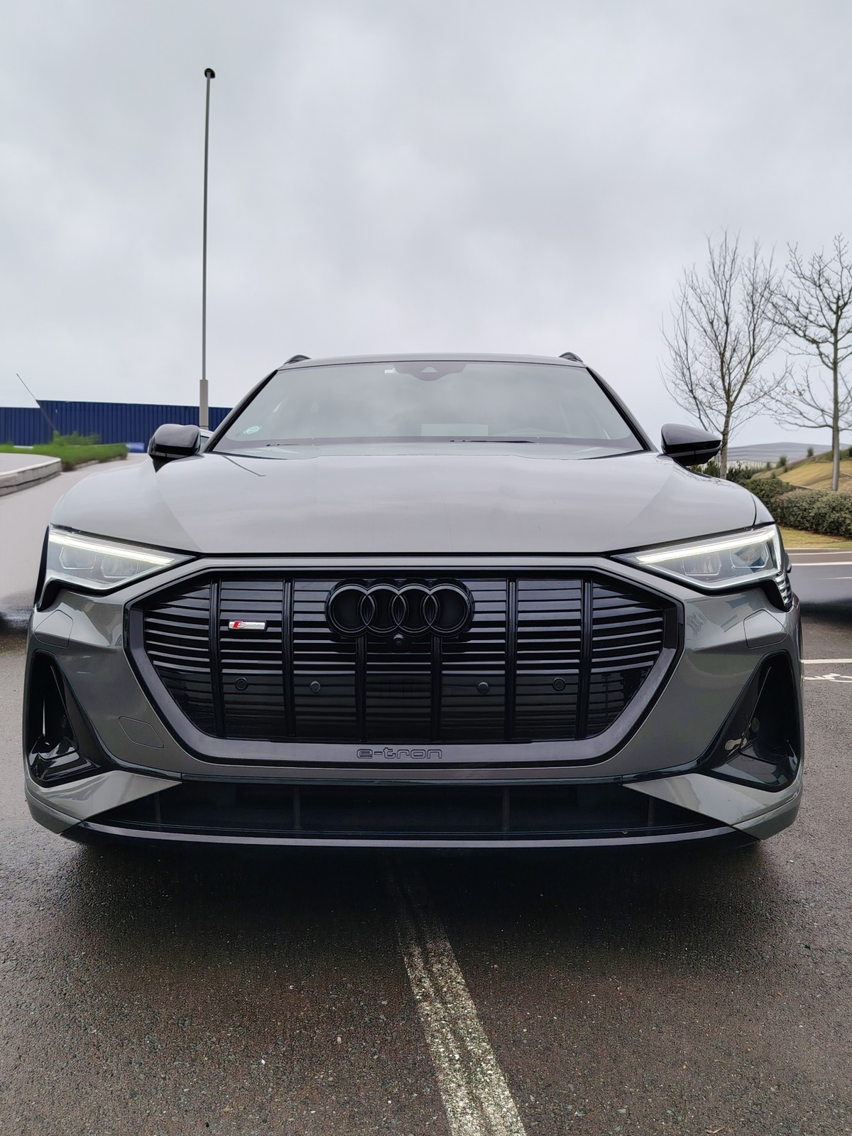 Audi Q8 55 E-TRON Q8 E-TRON 408 CH , SLINE , Black Edition , 27000 kms