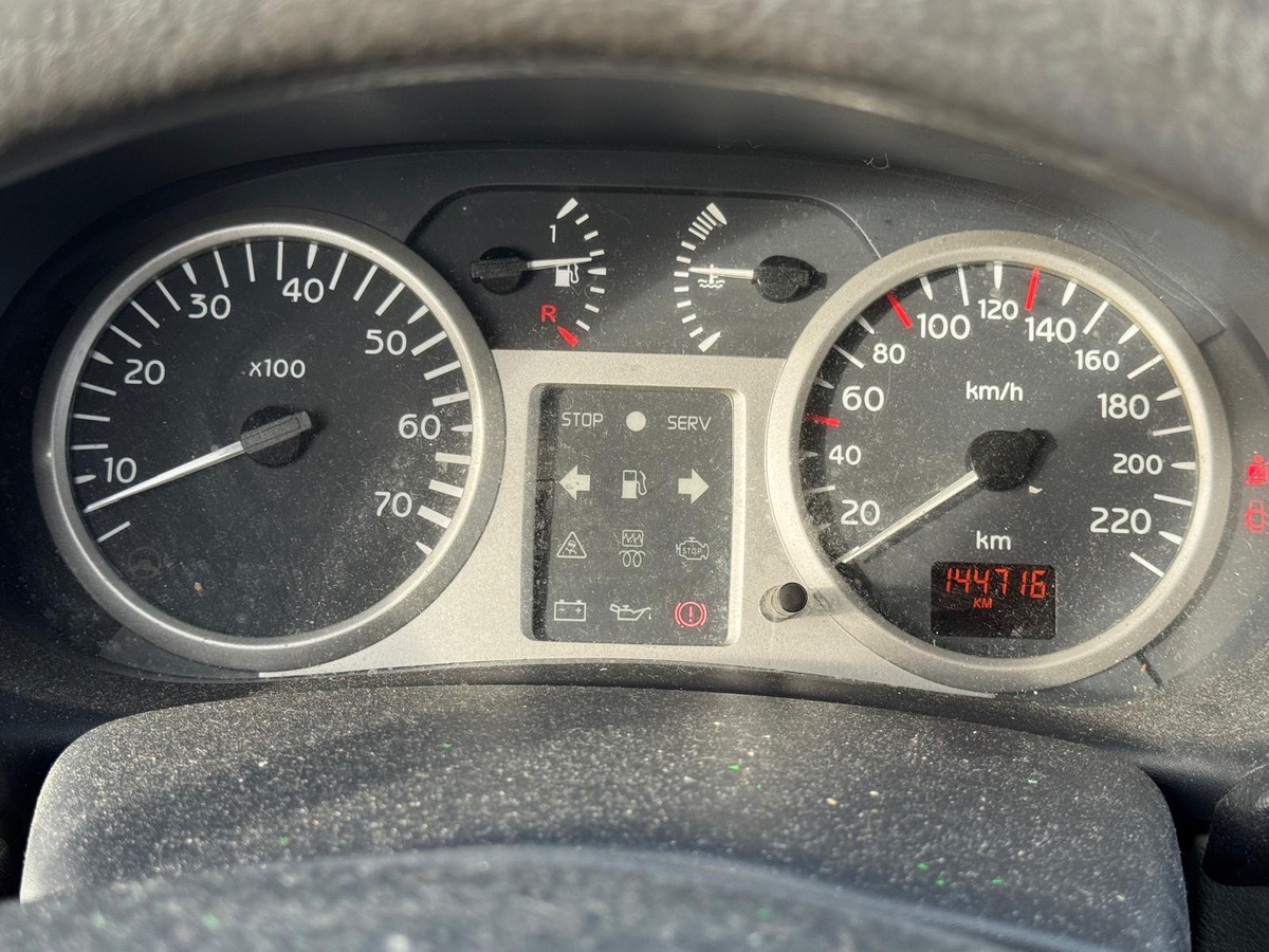 RENAULT Clio 1.6 16V