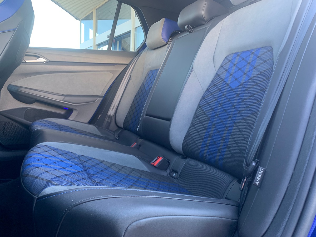 Volkswagen GOLF 8 320 chevaux | R | Toit ouvrant | Caméra de recul | Apple car play | GPS | Attelage