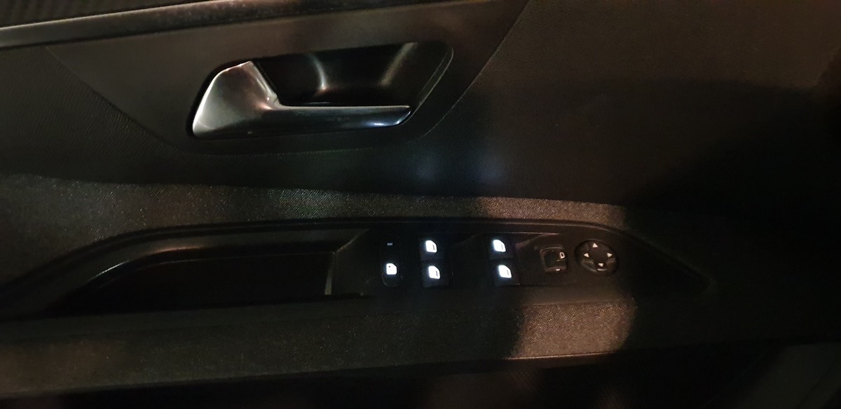 Peugeot 5008 1.2 Pure Tech 130 BVM Style (En cours de préparation)