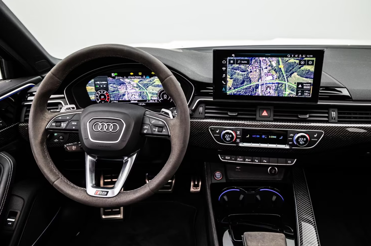 Audi RS4 Avant V 2.9 V6 TFSI 450ch quattro tiptronic 8 Bleu Nogaro Bang&Olufsen Toit ouvrant