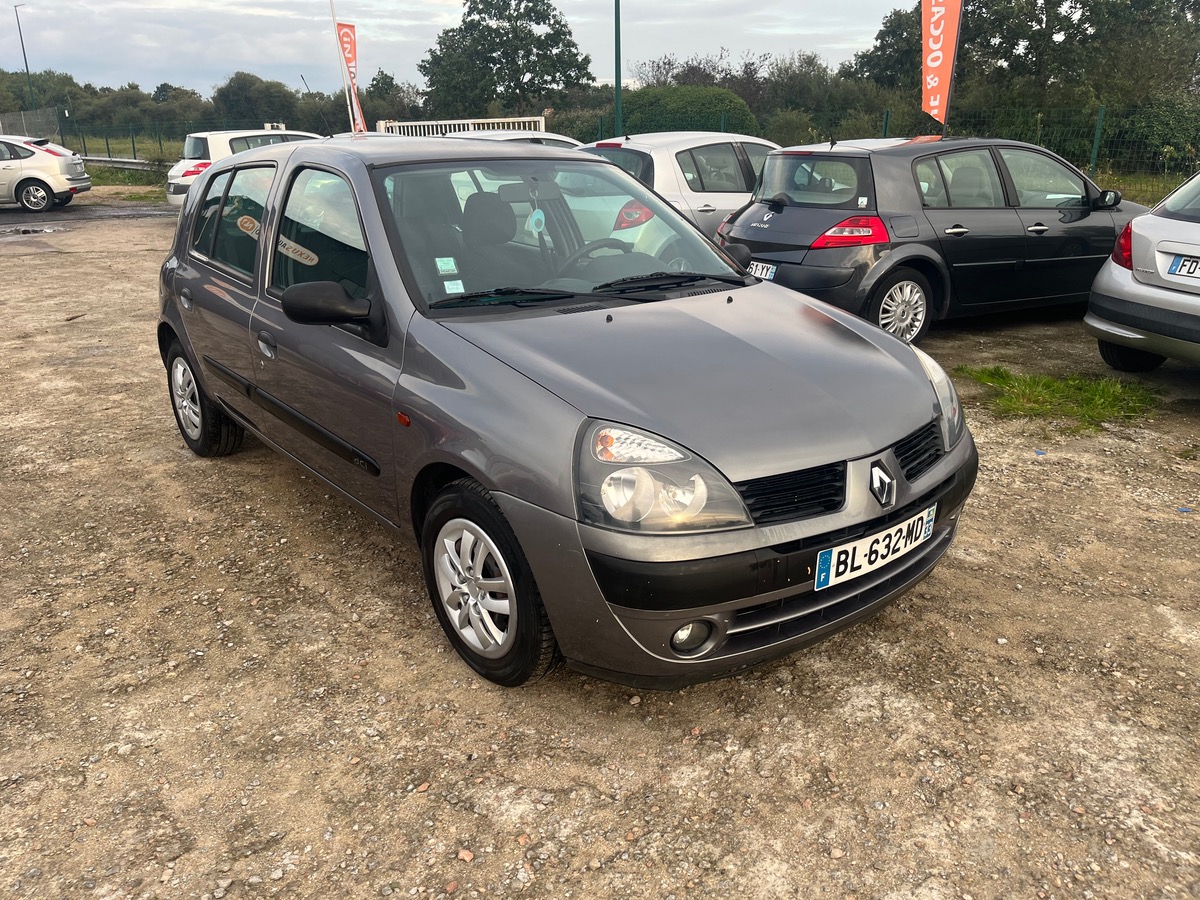 RENAULT Clio 1.5 dci 147599KM