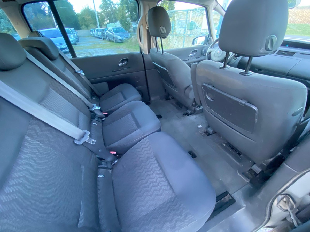 RENAULT Espace iv 2.0 dci 150cv 248170km 7 places 