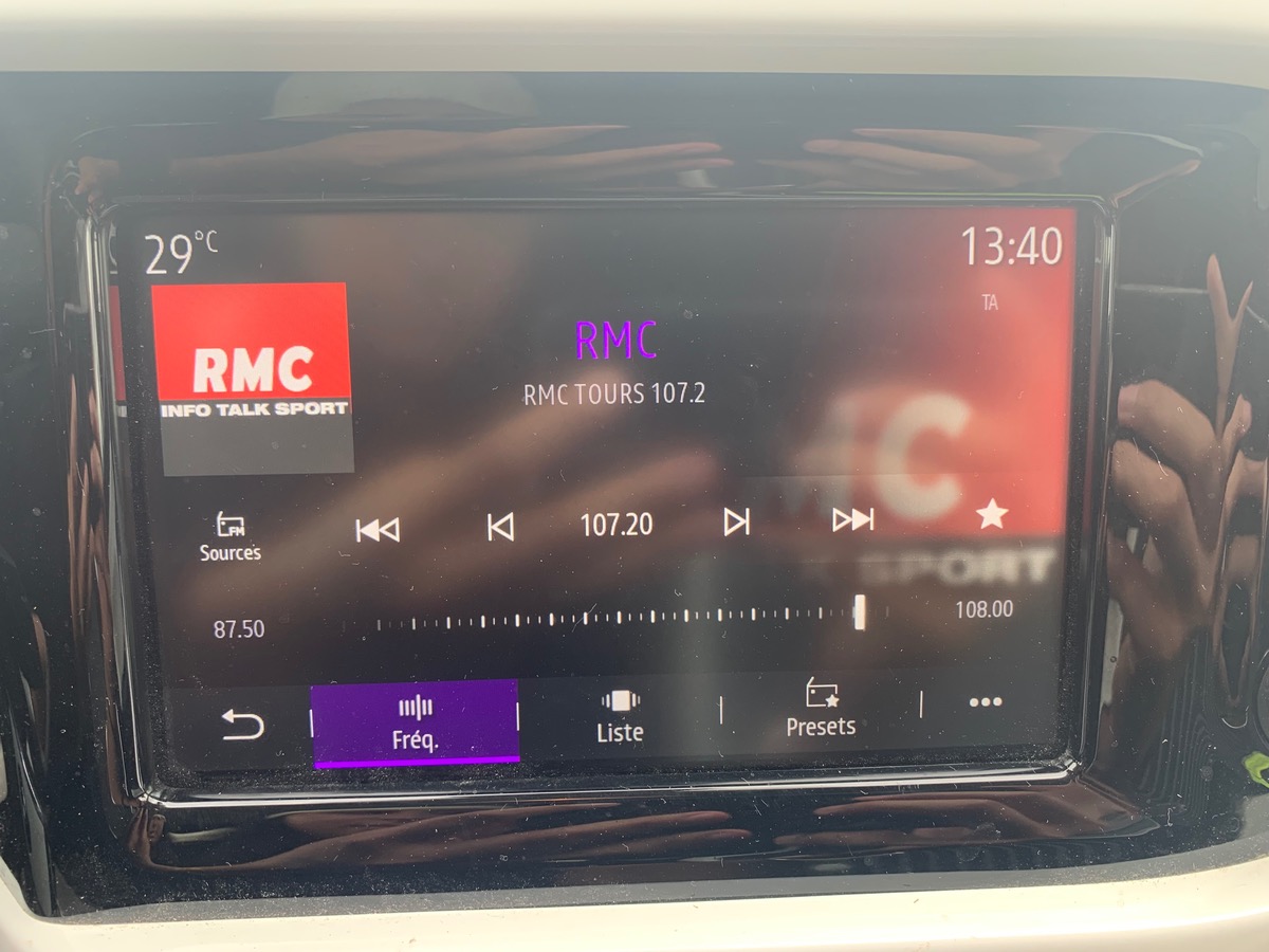 RENAULT Twingo 75 ch | INTENS | 1iére main | Ecran tactile | Radar arriére | Entretien constructeur