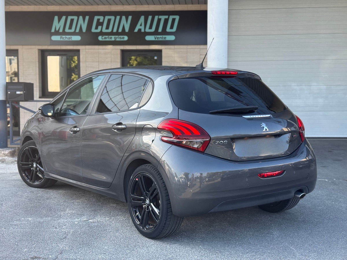Peugeot 208 110CH S&S EAT6 GT LINE - Première main - Entretiens Peugeot  - Carplay