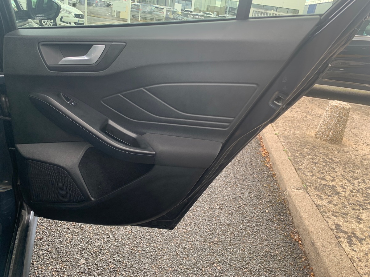 Ford Focus 125 ch | ST-LINE X | Caméra de recul | Apple car play Android auto | Régulateur vitesse
