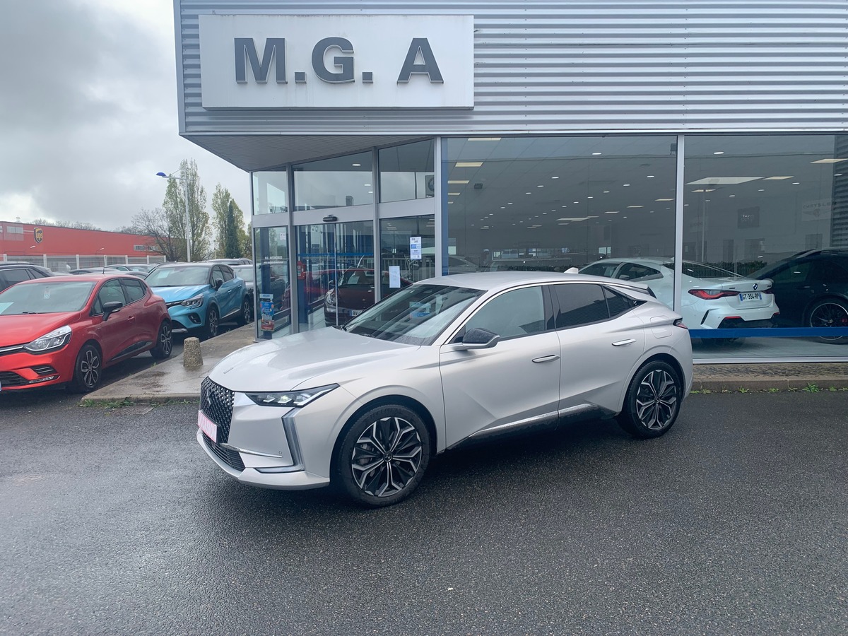 Citroën DS4 225 | Rivoli | Caméra 360° | Apple car Play | Régulateur de vitesse adaptatif | Attelage