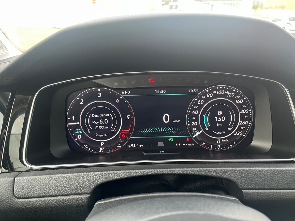 Volkswagen Golf VII 1.6 TDI 115ch Connect DSG7, Suivi complet VW, Régulateur Adaptatif, Sono HELIX