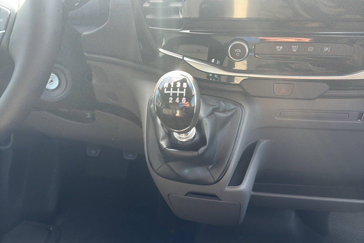 Ford TRANSIT Transit Fourgon T350 L3H2 2.0 ECOBLUE 130 S S TREND ( cles en mains )