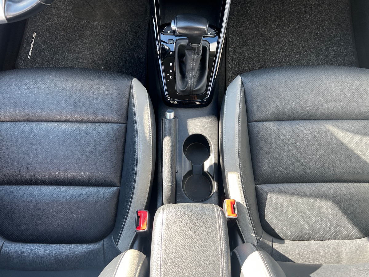 Kia Stonic Premium T-GDI 120cv DCT7, SUIVI COMPLET KIA, SIEGES CHAUFFANTS, CARPLAY