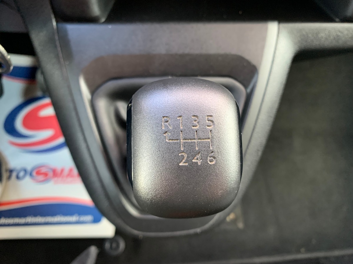 Citroën Spacetourer 120 ch | FEEL | 8 places | Attelage | Régulateur vitesse | Radar stationnement