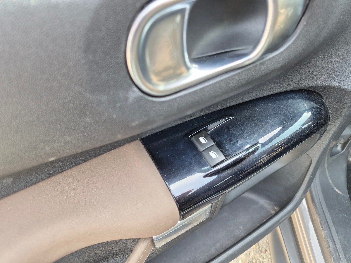 Citroën C4 Cactus 1.6 BHDI 100 SHINE ETG6