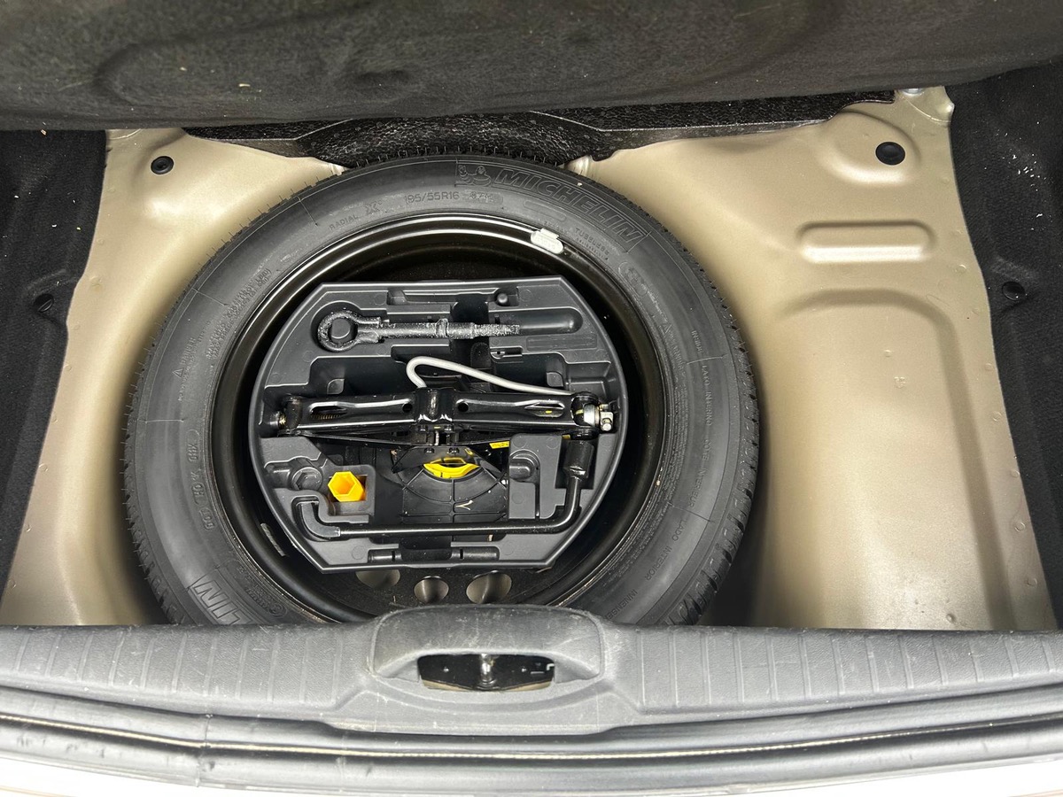 Peugeot 208 1.6 eHDi Allure