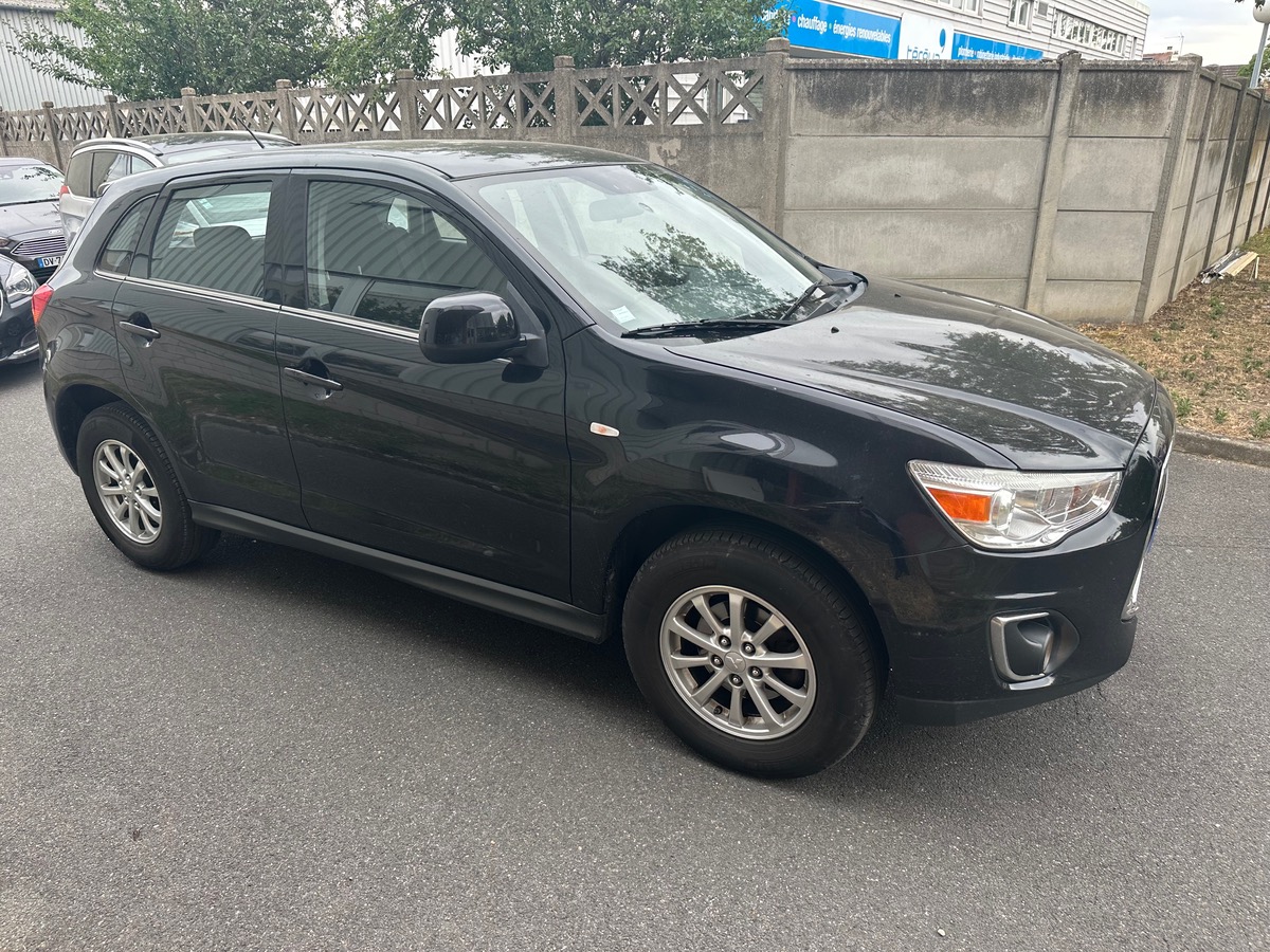 Mitsubishi ASX 1.6 DI-D 115 CV 4/4 invite 1er main 4XCB