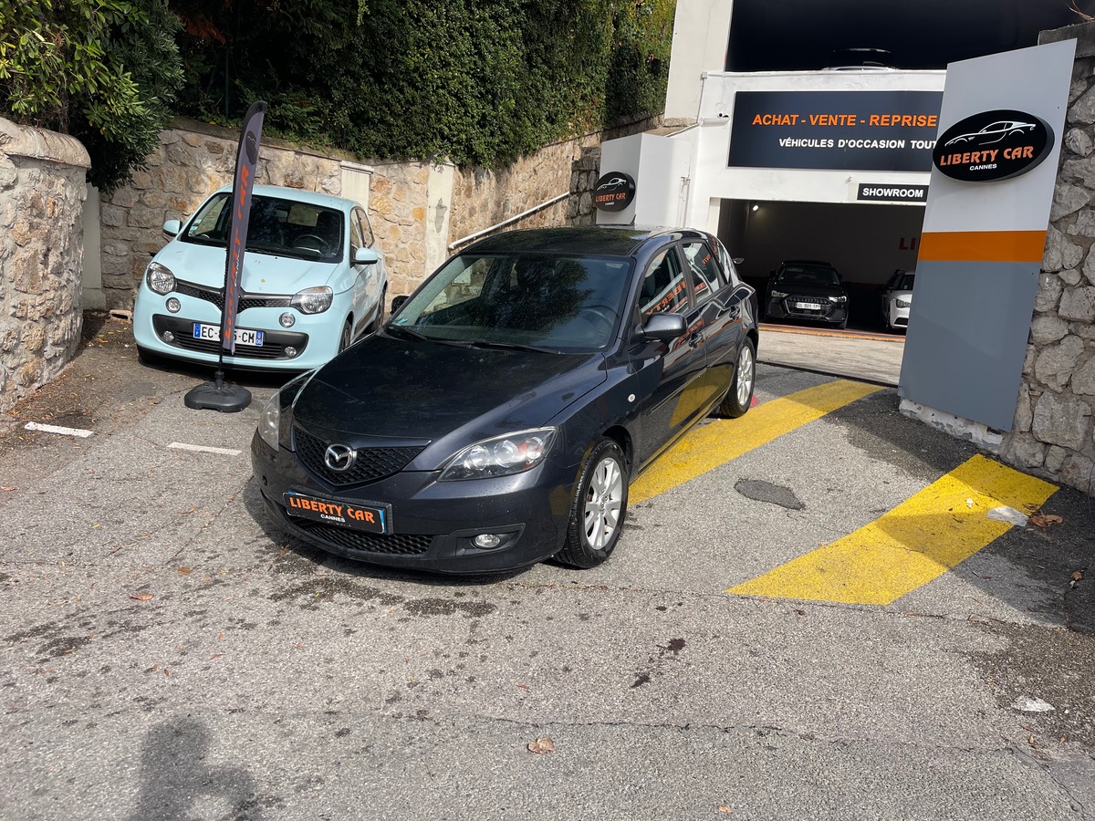Mazda 3 1.6 i 105 CV / Phase 2 / 5 Portes / Boite Auto /