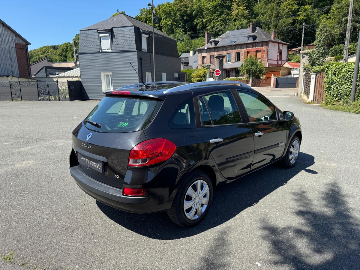 RENAULT Clio III estate 1.5 dci authentique - garantie