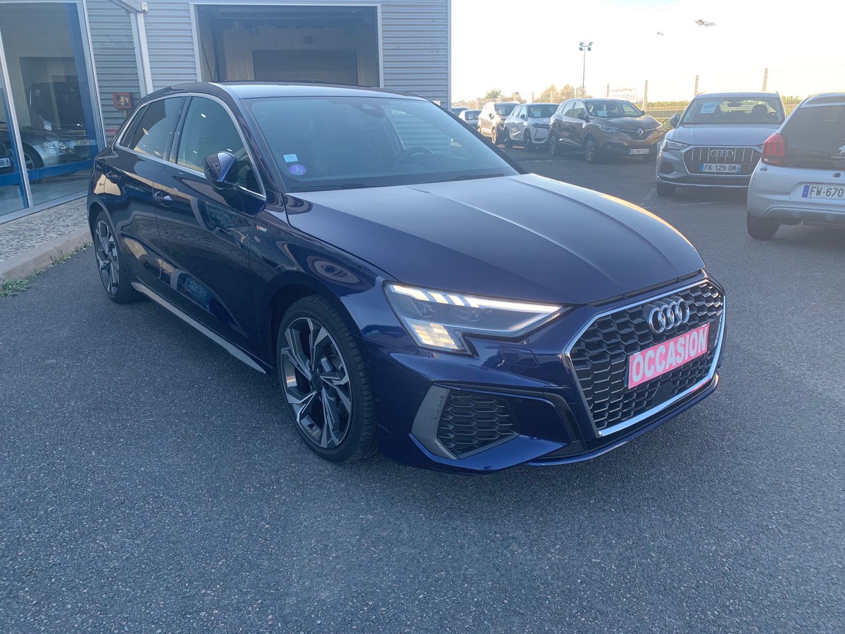 Audi A3 Sportback 150 ch | S-line | Affichage tête haute | Matrix LED clignotants dynamiques