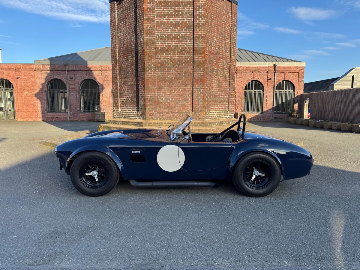 AC Cobra 289 FIA 6.4/390 Edelbrock 450cv - Restauré