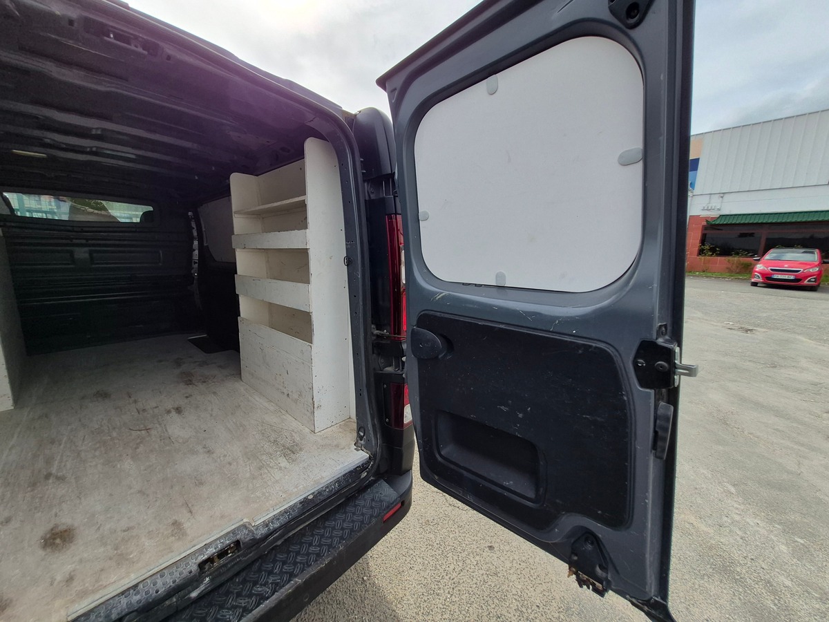 RENAULT Trafic DCI 170 BVA GRAND CONFORT L2H1