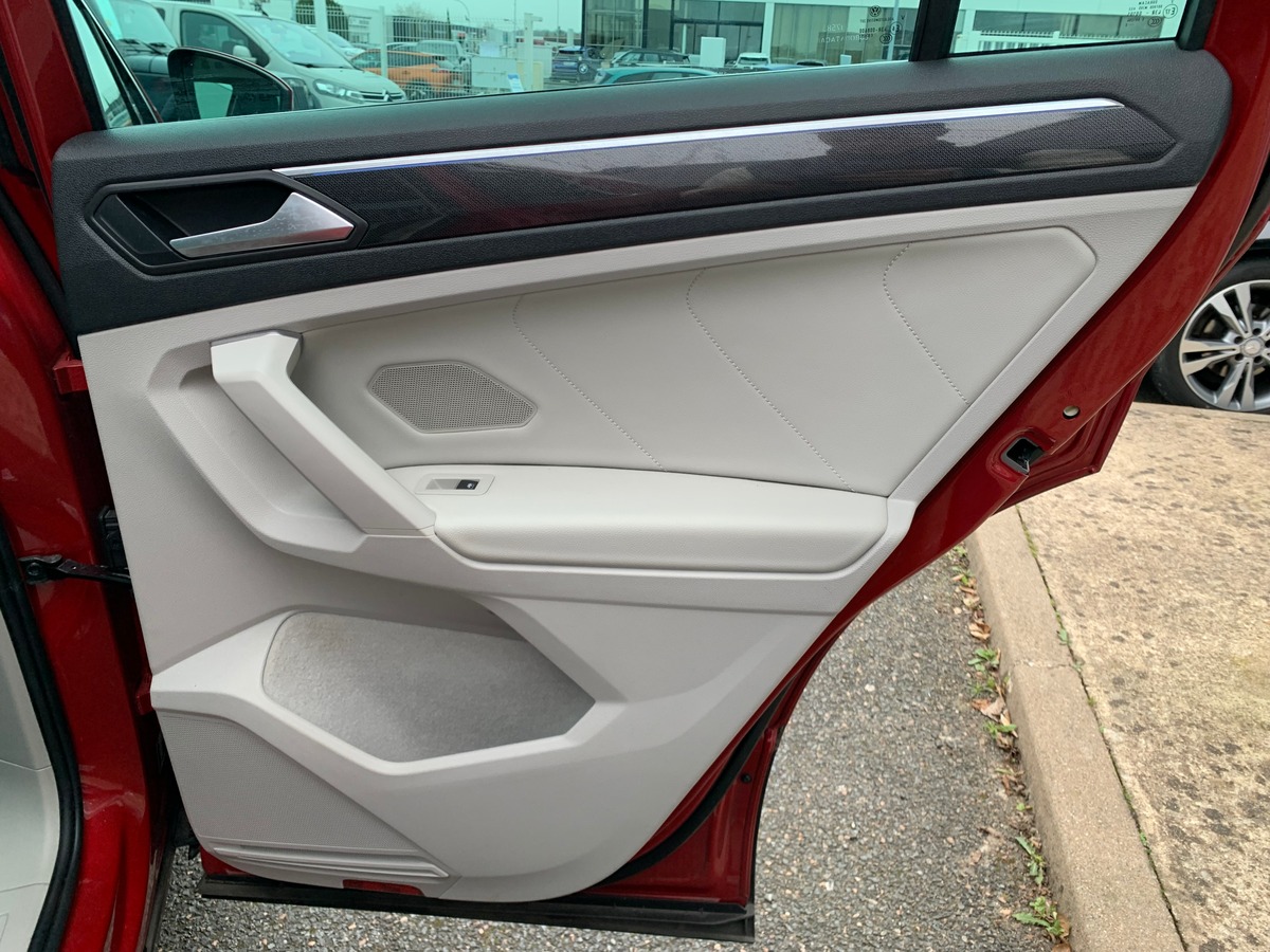 Volkswagen Tiguan 150 | ELEGANCE EXCLUSIVE | Toit ouvrant panoramique | Cuir | Caméra avant arriére