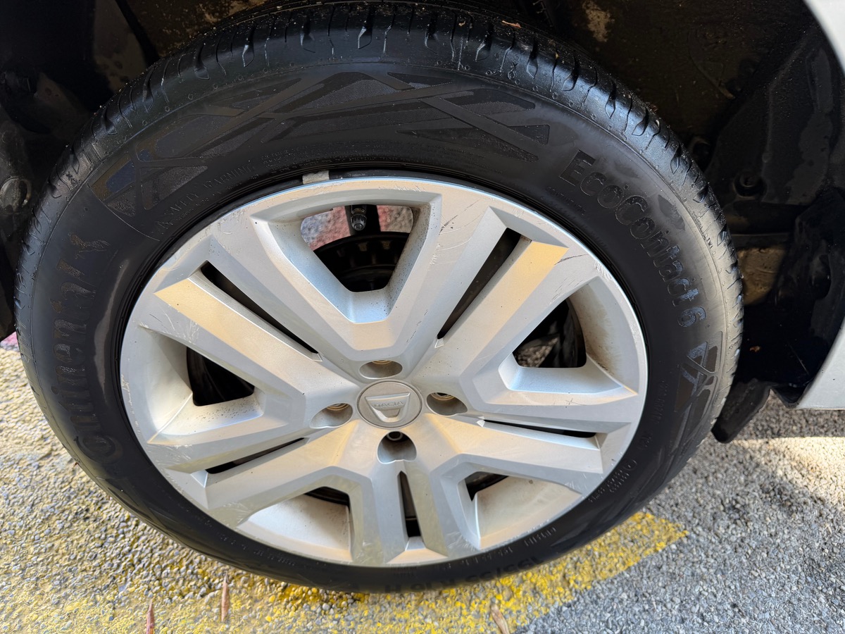 Dacia Sandero TCE 90 CV / Boite Auto / Carplay / Clim / GPS / Phase 2