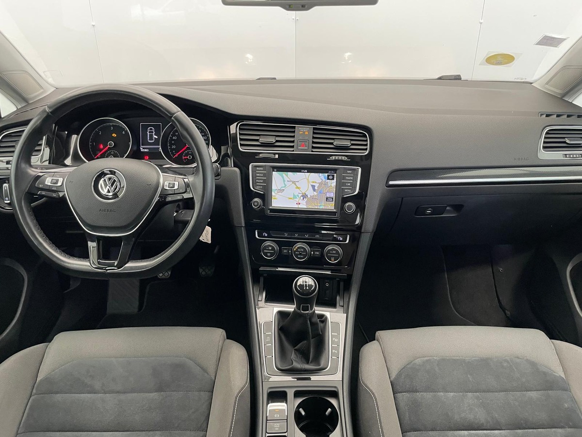 Volkswagen Golf 1.6 TDI  110  CARAT