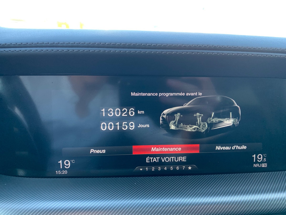 Alfa Romeo Stelvio 210 | Turismo | Toit ouvrant Panoramique | Attelage | Jantes 20" | Caméra recul