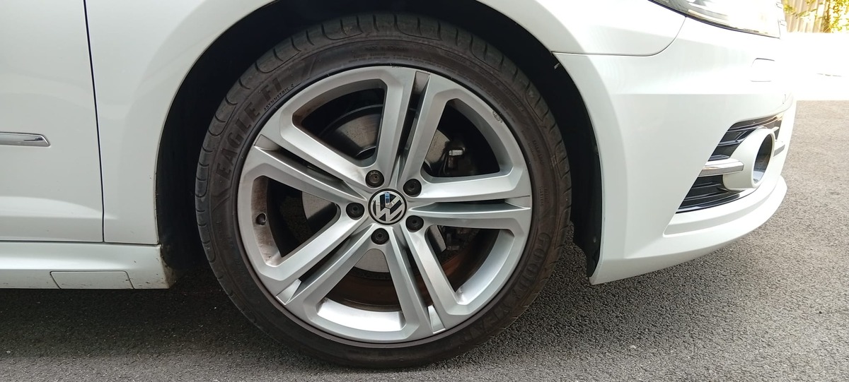 Volkswagen Passat CC 2.0 TDI 140ch Carat DSG6 Pack R line / Suivi d'entretien à jour