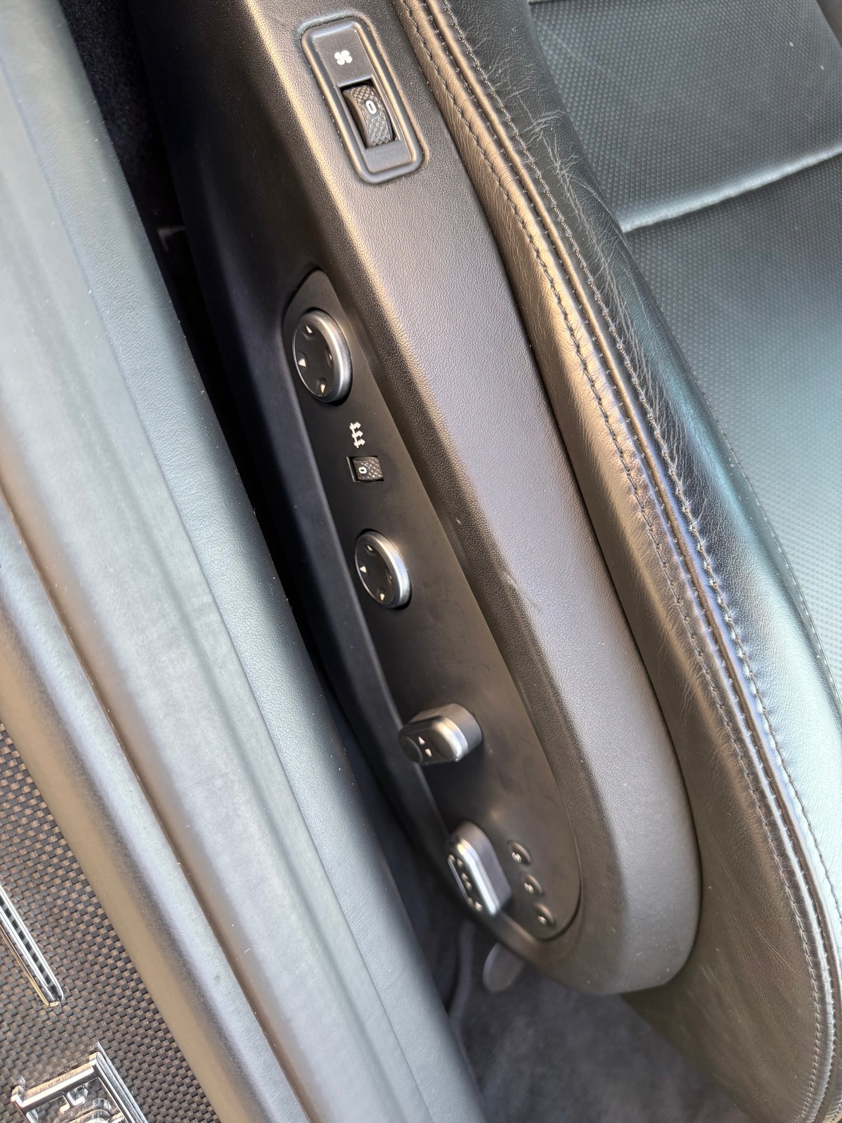 Ferrari Ff V12 / CARNET / 67009 KMS