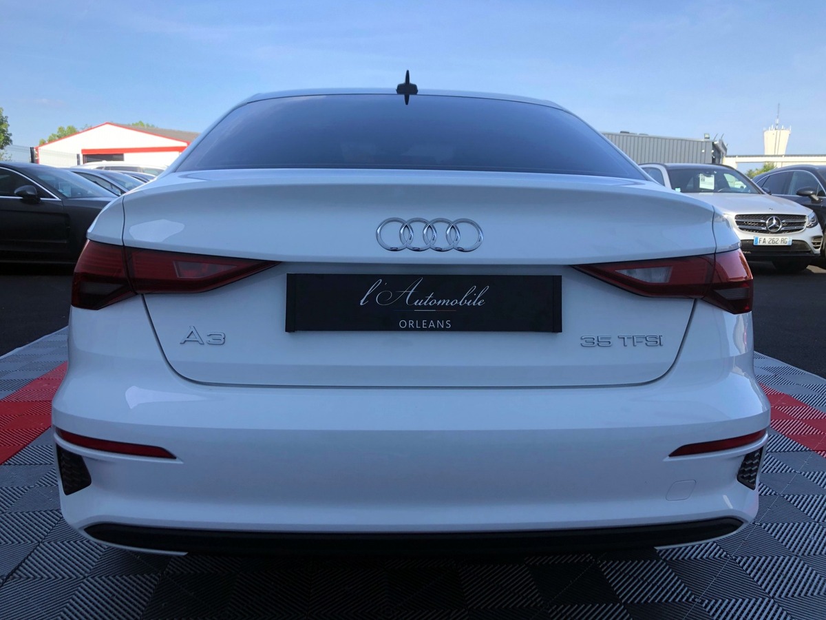 Audi A3 BERLINE IV 35 TFSI 150 JA SPORT TOIT NOIR 