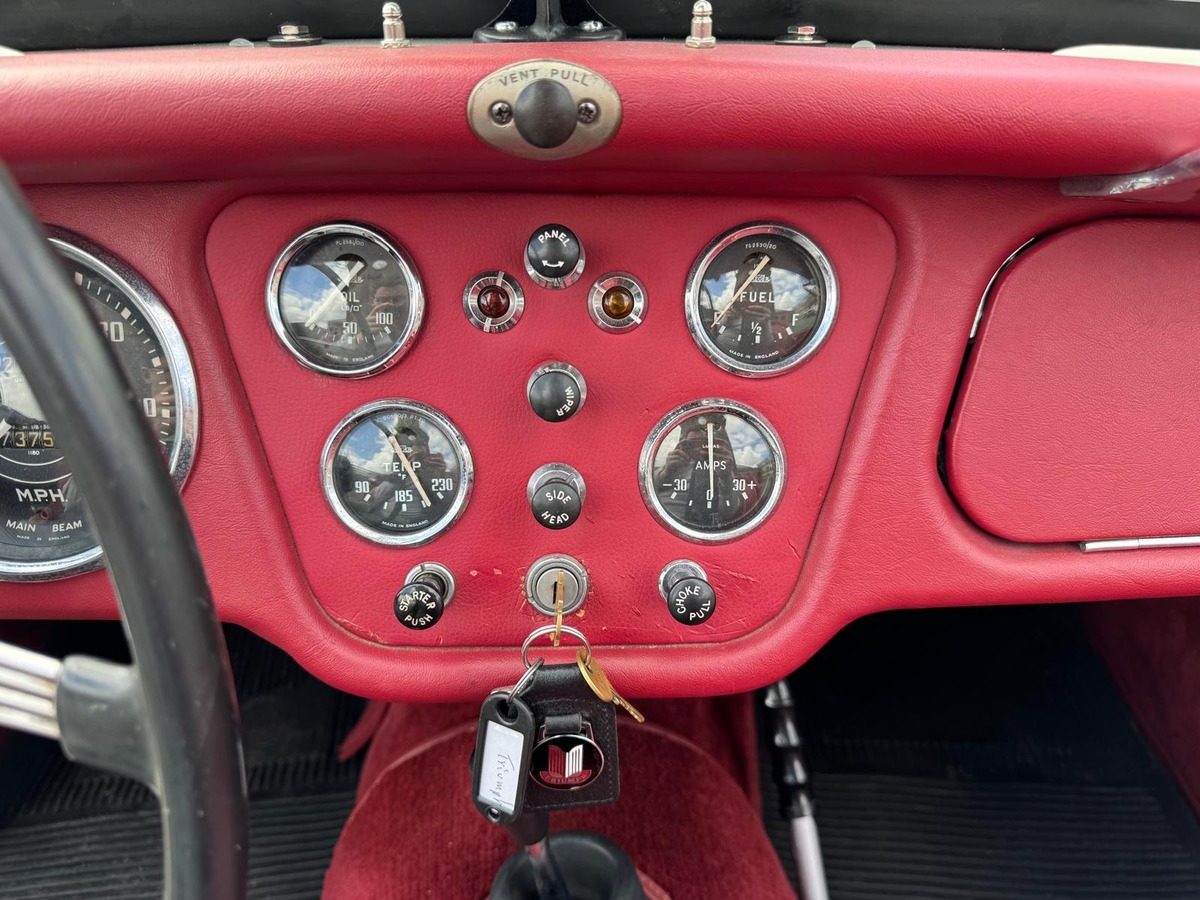 Triumph TR 3 "Petite bouche" 2.0 100cv 1957