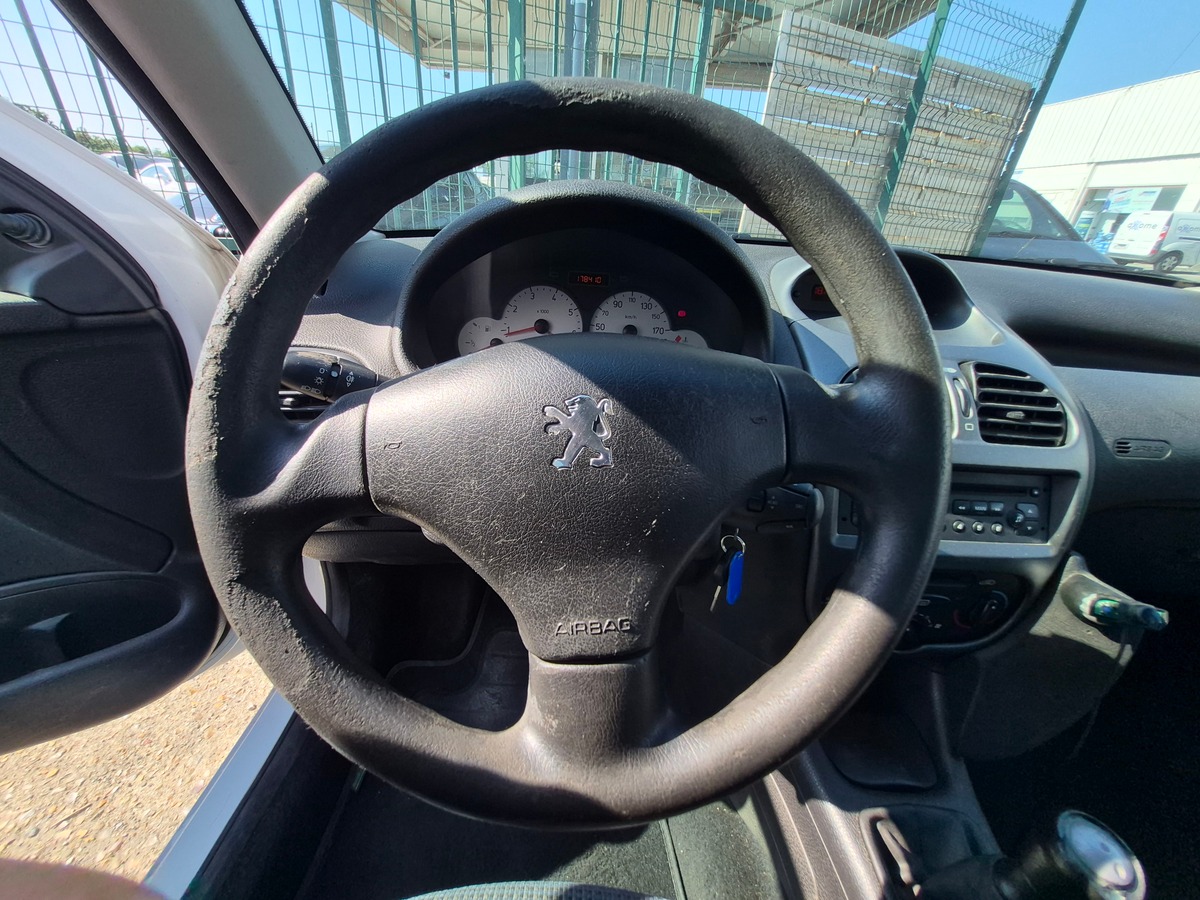 Peugeot 206 1.4 75 STYLE