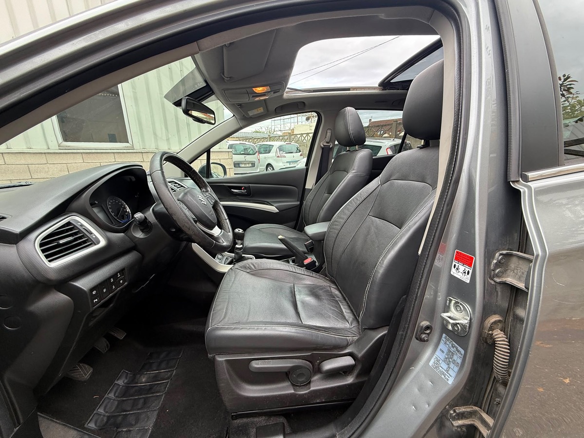 Suzuki S-Cross Pack SE 1.6 DDIS 120 CV garantie 6 mois