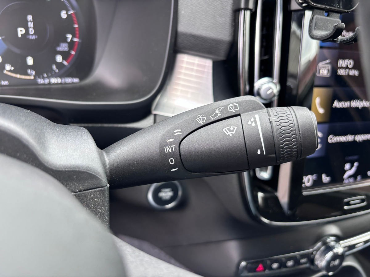 Volvo XC40 2.0 T6 HYBRID - TVA RECUPERABLE - Attelage électrique
