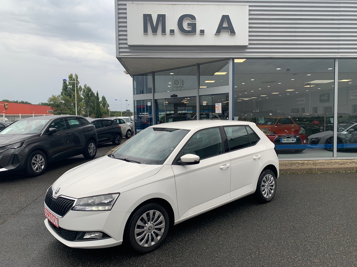 Skoda Fabia 60 ch | Business | GPS | Bluetooth | Radars de stationnement | Régulateur de vitesse