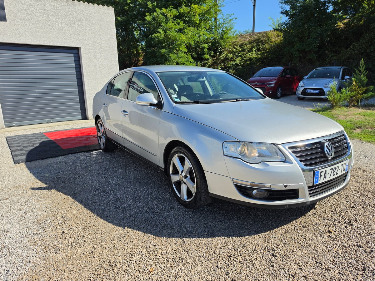 Volkswagen Passat 1.6 FSI 115ch Confort - Garantie 12 Mois -