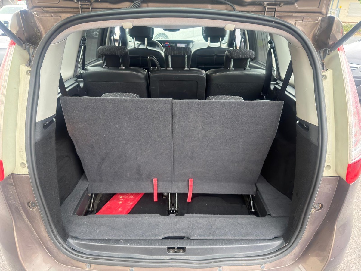 RENAULT Grand Scenic 1.5 DCI 110ch 7 places BVM Distribution OK / Embrayage OK / Entretien OK