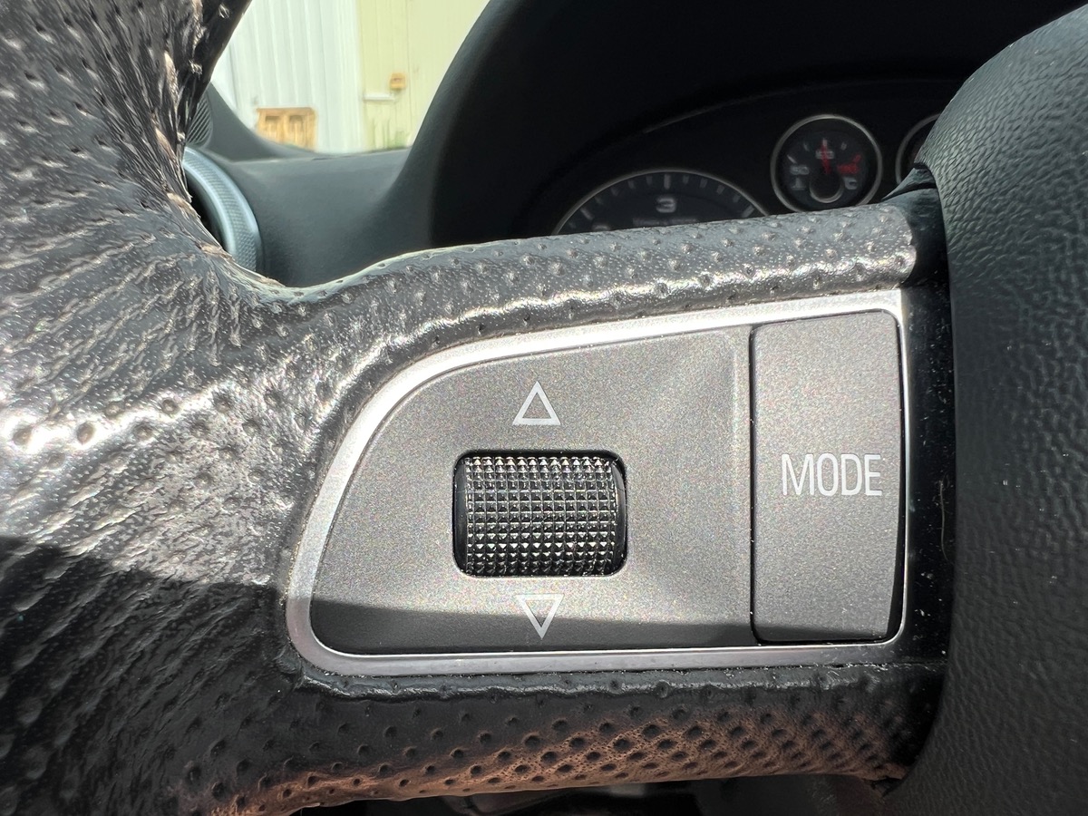 Audi A3 Cabriolet 1,6L TDI 105cv SLINE, SUIVI COMPLET, CARPLAY