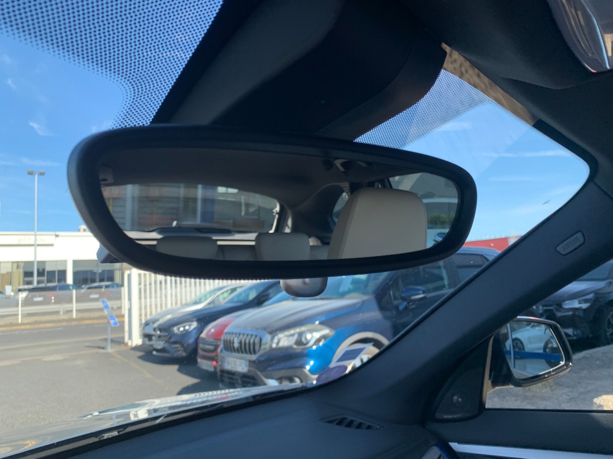 Bmw X1 192 chevaux | sDRIVE 20iA | M Sport | Caméra de recul | Harman Kardon | Attelage amovible