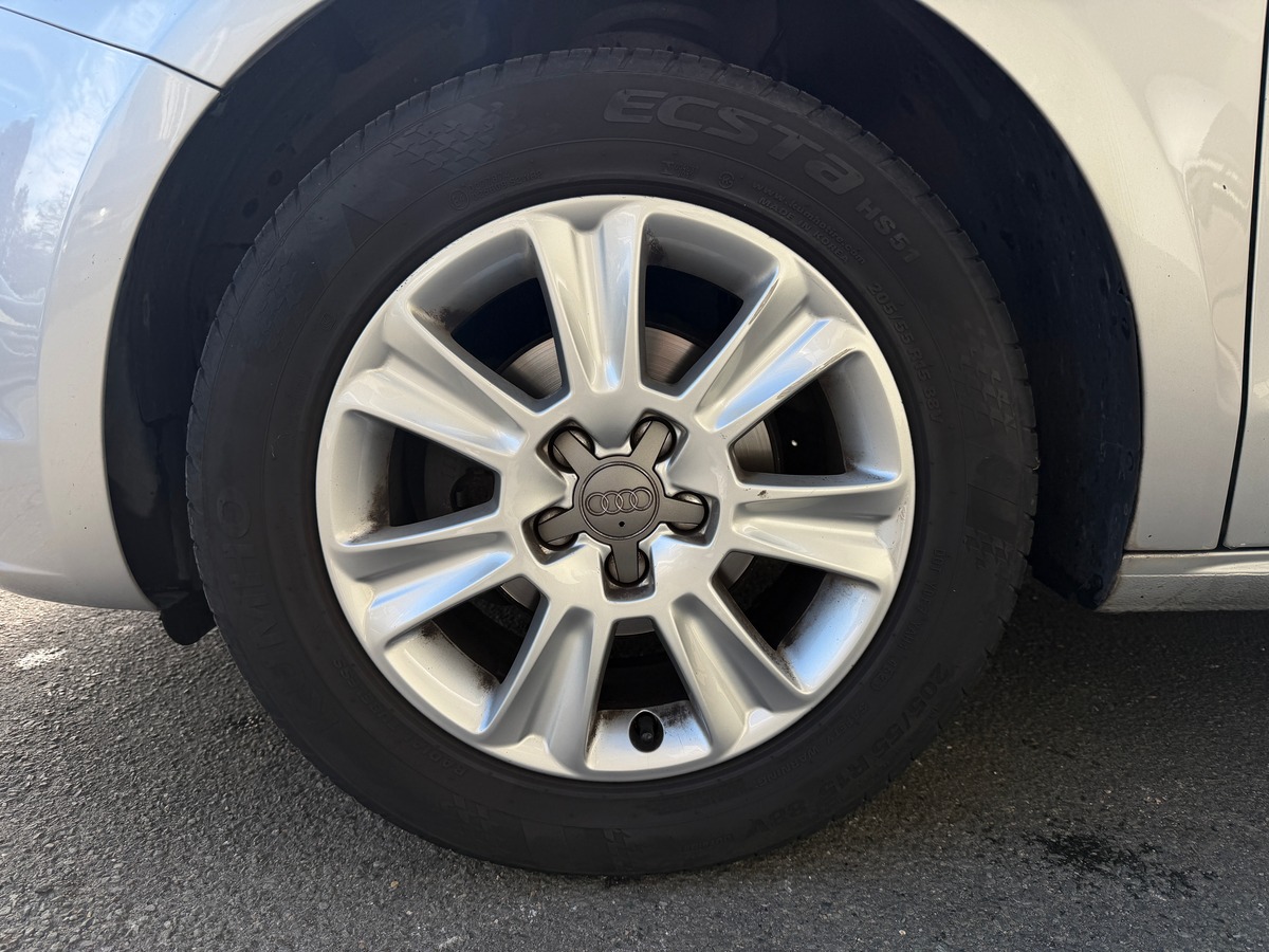 Audi A1 Sportback Attraction 1.6 TDI 90 ch - Entretiens OK