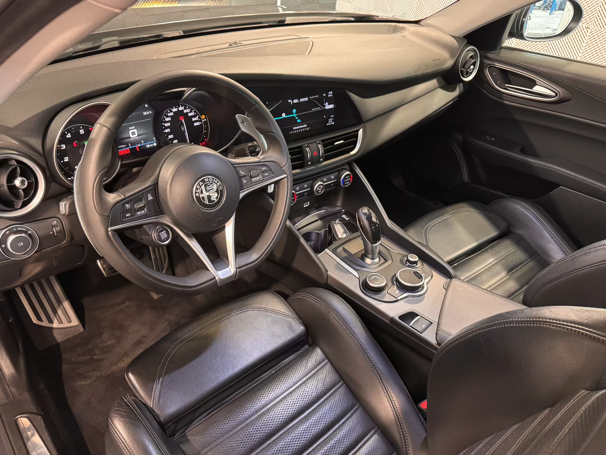 Alfa Romeo Giulia 2.0 TB 280ch Veloce Q4 AT8