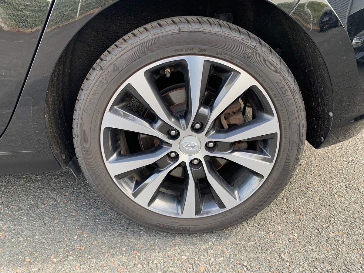 Hyundai i30 140 | Creative | Caméra recul | GPS | Siège électrique | Régulateur | Roue de secours