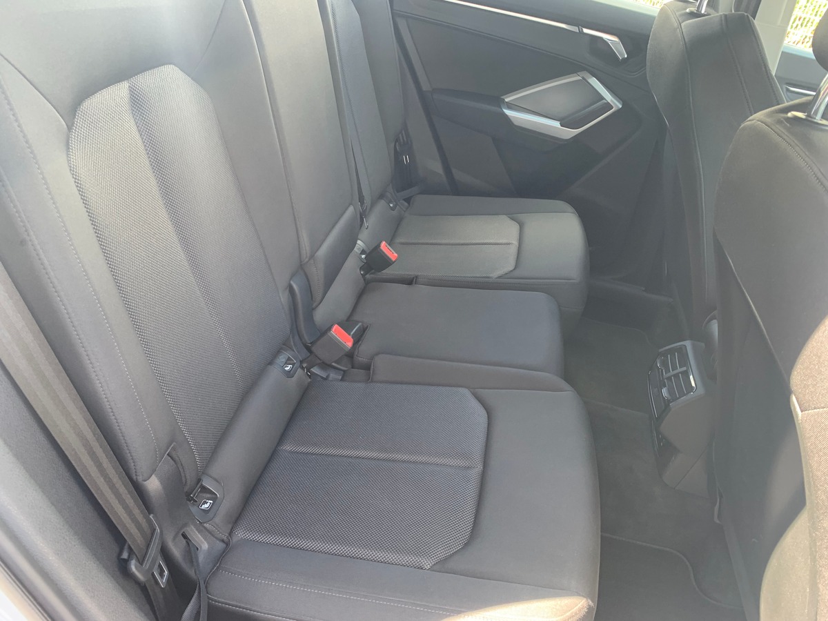 Audi Q3 Sportback 150 | Premiére MAIN | Design | Apple car play | Attelage amovible | Entretien AUDI
